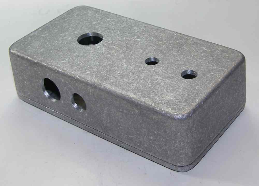 ビルス 1590B Enclosure Pedal and Project Box | Hammond Replacement