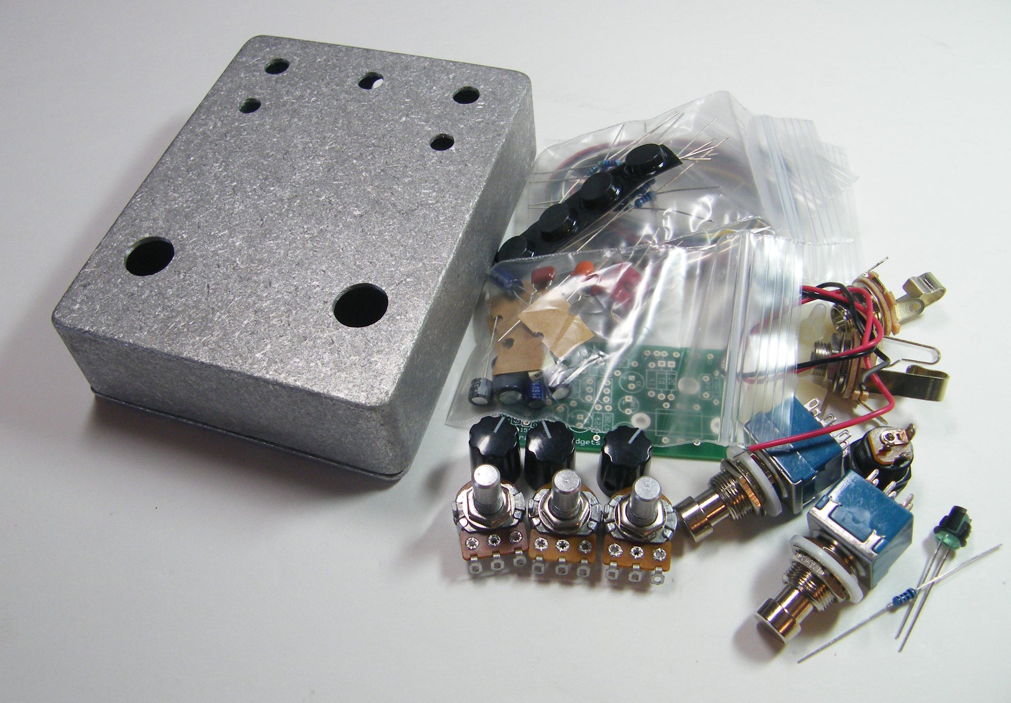 diy effect pedal kit TOCT OCTAVE REPLICA COMPLETE KIT – General Guitar Gadgets